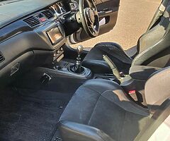 2005 Mitsubishi Lancer - Image 8/10