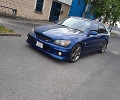 Toyota altezza 1uz v8