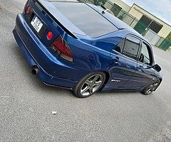 Toyota altezza 1uz v8