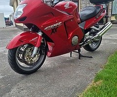 Honda Blackbird Cbr 1100 xx