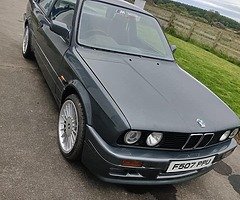 E30 bmw 320i