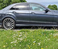For sale Mercedes e350 amg,top spec,nct and tax,low miles - Image 10/10