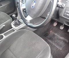 Car - Image 10/10