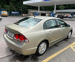 Honda Civic 1.3 Hybrid Automatic / 2008 - Image 4/10