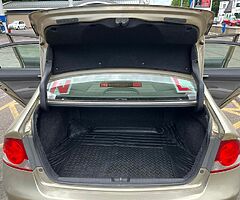 Honda Civic 1.3 Hybrid Automatic / 2008 - Image 6/10
