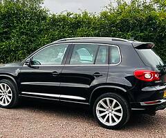 2010 Volkswagen Tiguan - Image 3/10