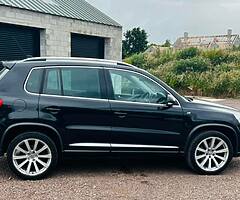 2010 Volkswagen Tiguan - Image 4/10