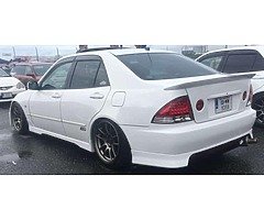 Lexus IS200 - Image 3/5