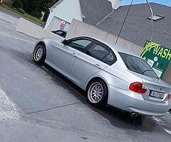 320d - Image 10/10