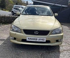 Lexus is200