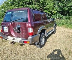 Nissan patrol - Image 6/8