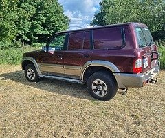 Nissan patrol - Image 8/8