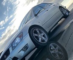 05 IS200 Sport - Image 7/8