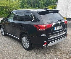 2019 MITSUBISHI OUTLANDER GH4S HYBRID PLUG-IN 2.4 AUTOMATIC 4WD - Image 4/10