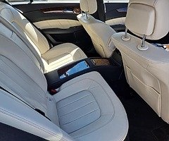 MERCEDES BENZ - Image 9/10