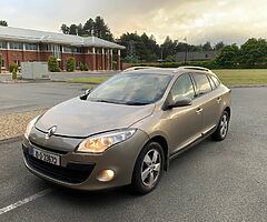 2010 renault grand megane 1.5dci diesel
5 speed manual 
Low 77000 miles
1 owner - Image 3/10