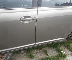 Toyota avensis - Image 10/10