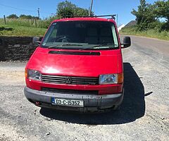 Volkswagen transporter t4 2.5