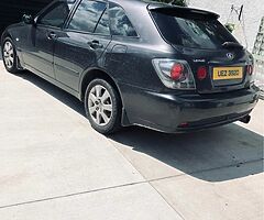 2004 Lexus IS 200 - Image 5/10