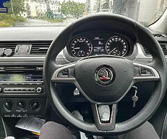 Skoda rapid 2015 - Image 5/10