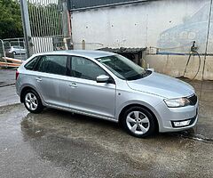 Skoda rapid 2015 - Image 10/10