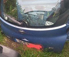 Micra K12 doors