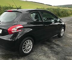 131 Peugeot 208 Petrol Only 77k Miles - Image 7/10