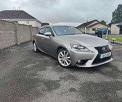 2014 Lexus is300h hybrid