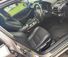 2014 Lexus is300h hybrid - Image 9/10