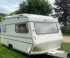Carlight 2 Berth MINT Lightweight Caravan For Sale