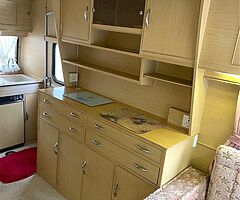 Carlight 2 Berth MINT Lightweight Caravan For Sale - Image 7/10