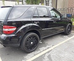 Mercedes Ml - Image 7/9