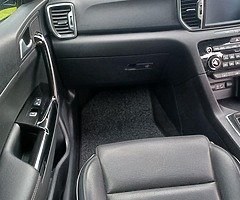 161 Kia Sportage 3 ISG 5DR Manual KIA WARRANTY INCLUDED - Image 10/10