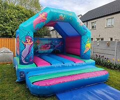 Bouncy castle for hire - Image 3/4