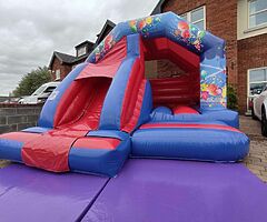 Bouncy castle for hire - Image 4/4