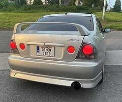 Toyota altezza