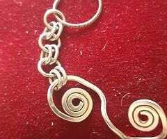 Ladies silver chain and pendant - Image 4/10