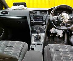 2014 Volkswagen Golf - Image 6/7