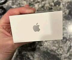 BRAND NEW IPHONE X 
SEALED IN BOX (256GB) with free Airpords

Condition : Brand new 
lock status: Fa
