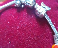 Ladies pandora charm bracelet - Image 10/10