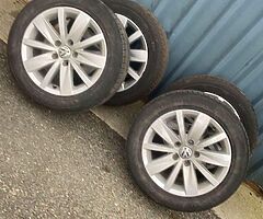Genuine b7 Passat alloys good tires 
Gtd alloys tires optional - Image 4/4