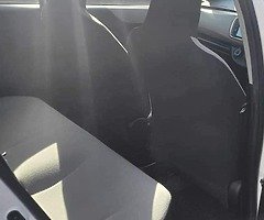 132 Tpyota Yaris Vitz Jap Import Automatic - Image 7/8