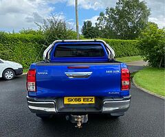 2016 Toyota Hilux - Image 7/10