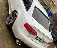B8 a4 boot spoiler