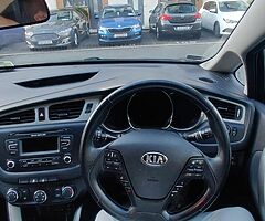 Kia ceed 1.4 crdi 2013 - Image 7/10