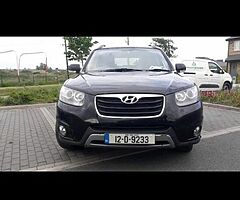Hyundai Santa Fe 2012 Seven seaters low road tax