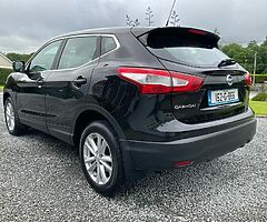 2015 NISSAN QASHQAI 1.2 PETROL ONE LADY OWNER NCT/ TAXED LOW MILEAGE 6 SPEED MANUAL - Image 5/10