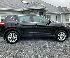 2015 NISSAN QASHQAI 1.2 PETROL ONE LADY OWNER NCT/ TAXED LOW MILEAGE 6 SPEED MANUAL - Image 7/10