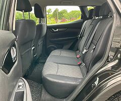 2015 NISSAN QASHQAI 1.2 PETROL ONE LADY OWNER NCT/ TAXED LOW MILEAGE 6 SPEED MANUAL - Image 8/10