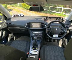 2014 peugeout Peugeot 308 NCT TAX Panoramic roof! 1 Owner! - Image 7/10